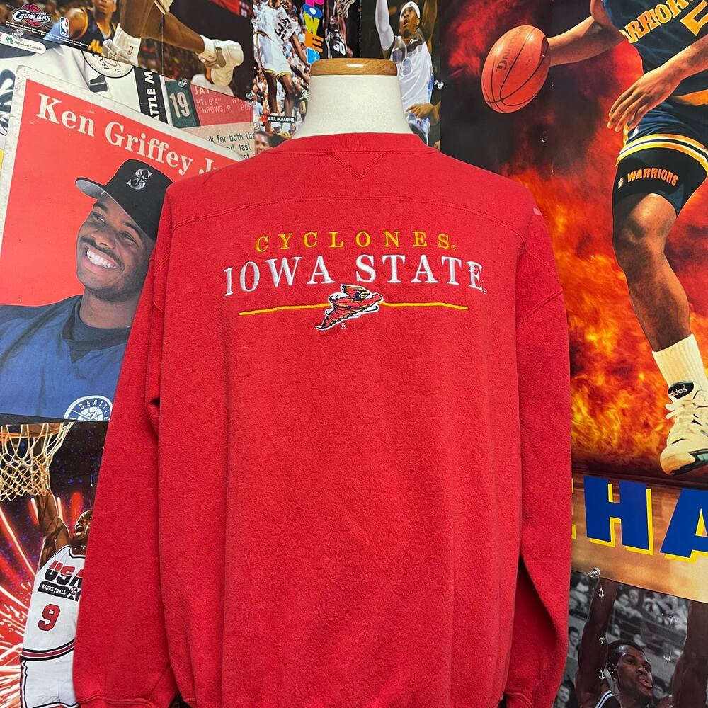 Vintage Iowa State Cyclones NCAA Collegiate Crewneck Pullover Sweatshirt